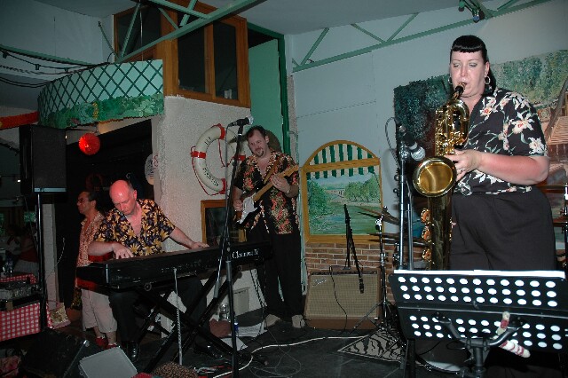 min 2006 06 11 guinguette mp 324